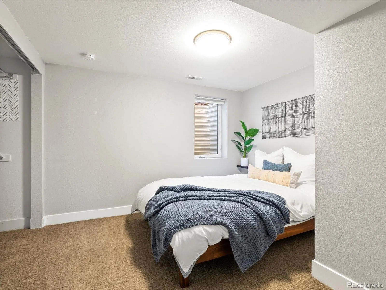 04172026035523 1600 25