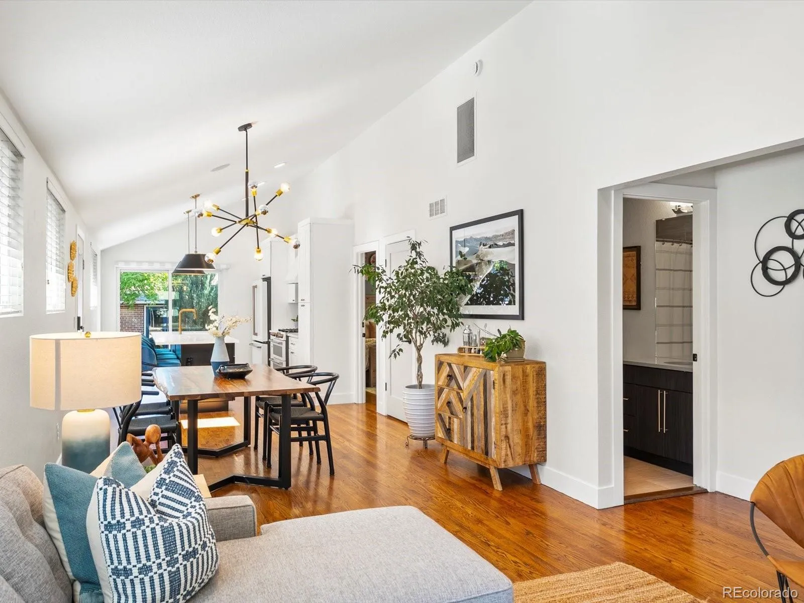 04172026035523 1600 4