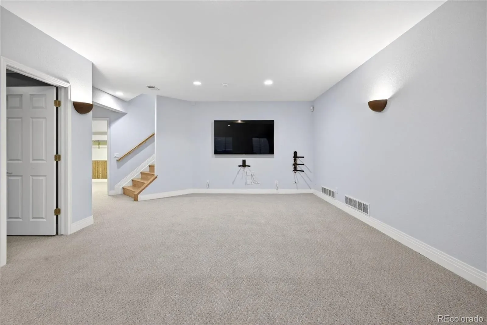 03132026055831 1600 40