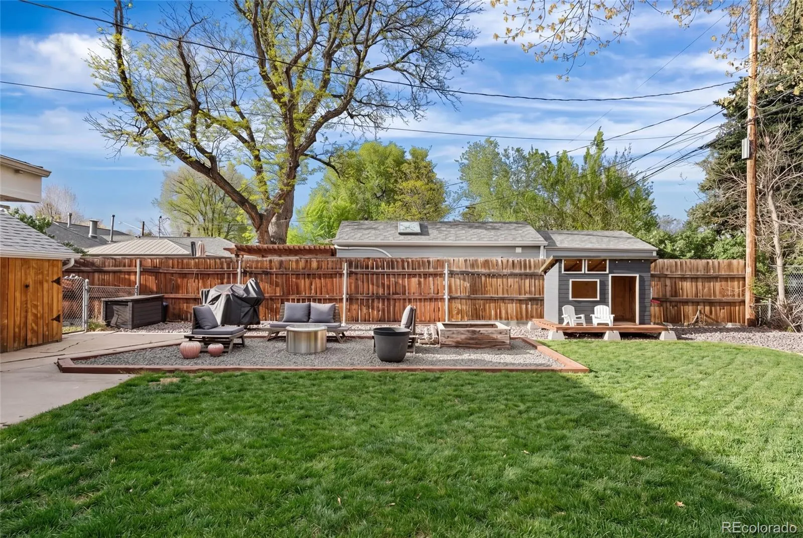 04152026180000 1600 30