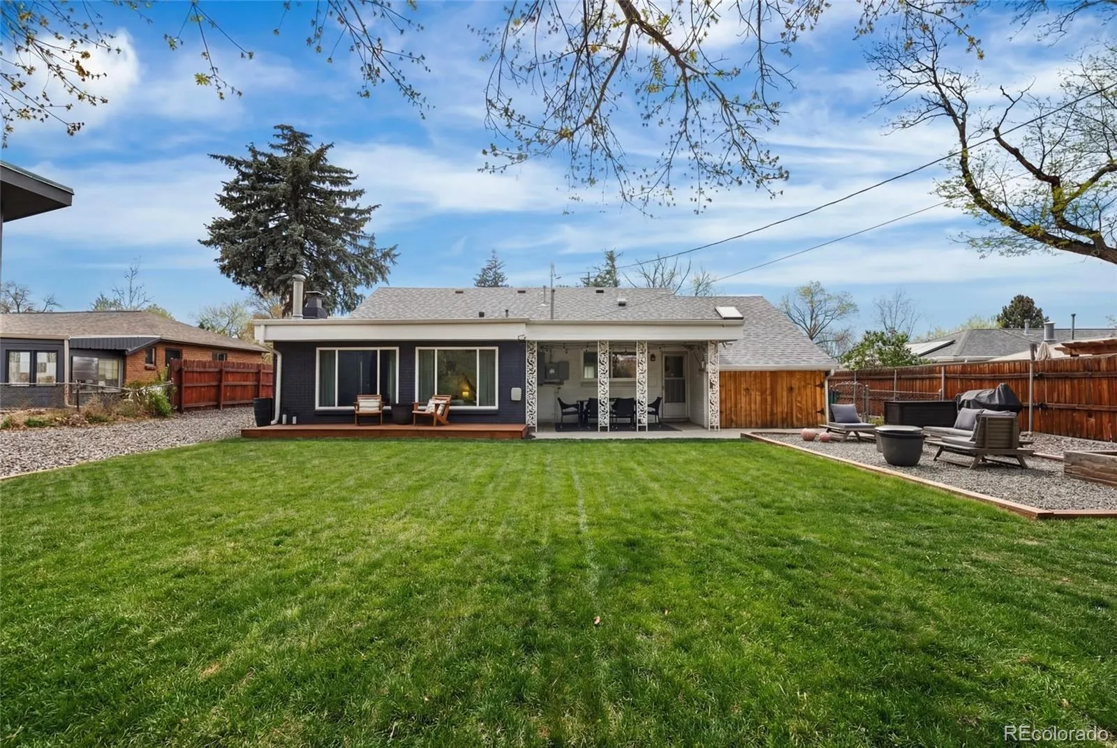 04152026180000 1600 31