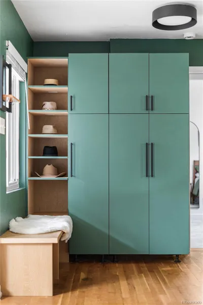 04152026180000 800 2