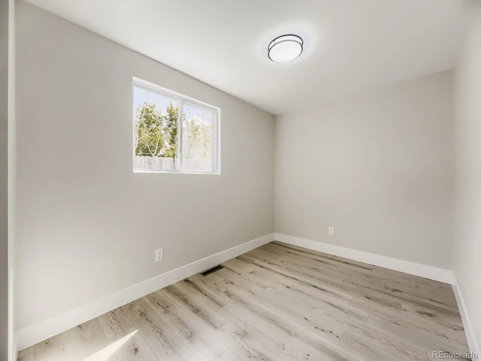 1171 Geneva Street Aurora CO 80010 MLS #REC7087081 05052026042042 1600 17