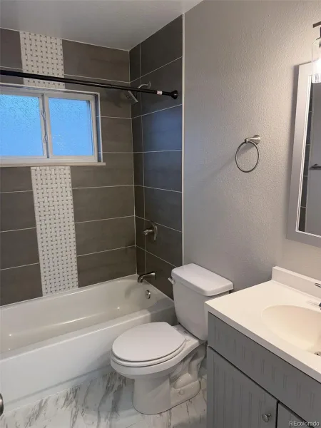 9778 Appletree Place Denver CO 80260 | MLS #REC7087473 08132026023509 800 8