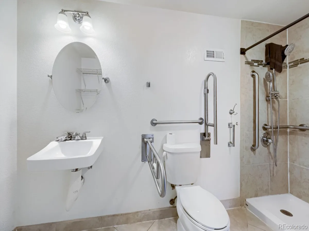 3290 Ivy Street Denver CO 80207 MLS #REC7088363 06302026002537 1200 9