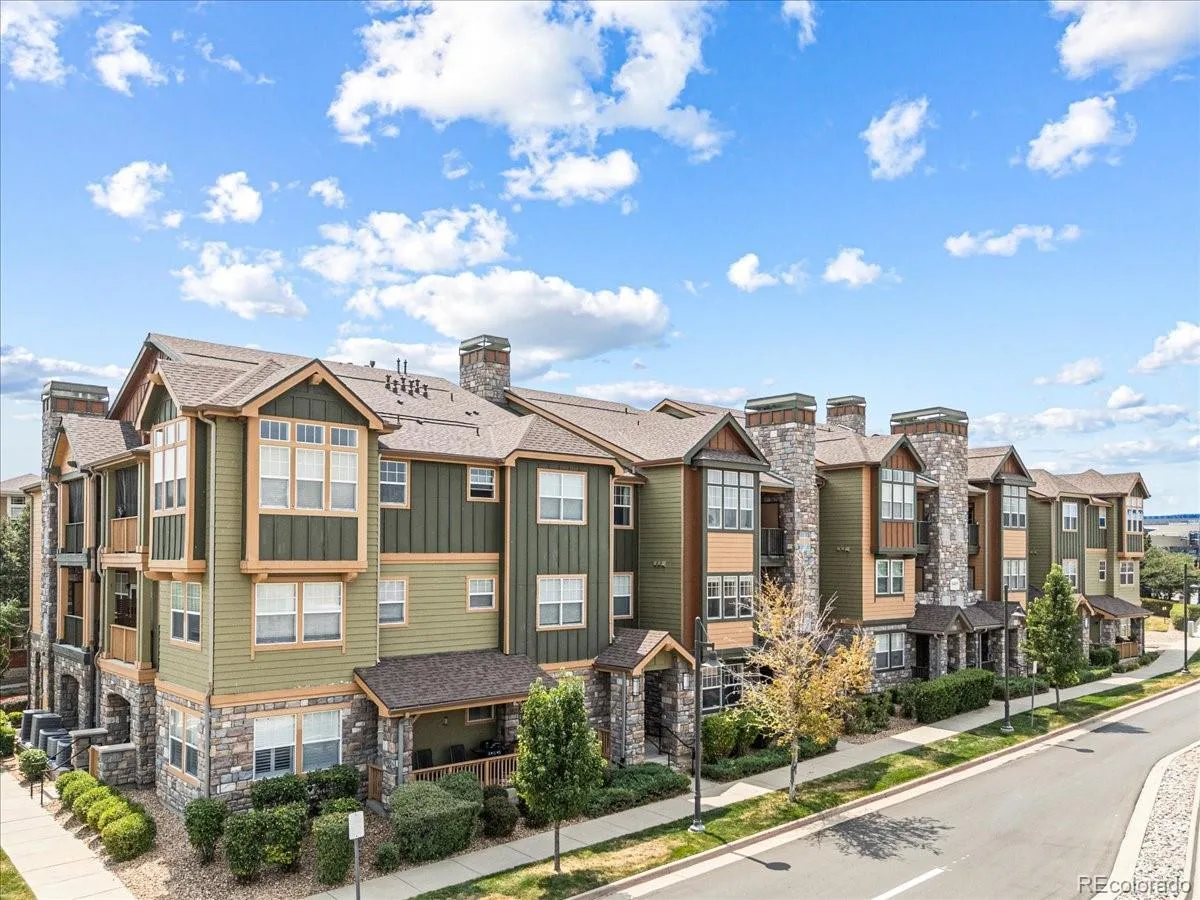 8489 Canyon Rim Circle #304 Englewood CO 80112 | MLS #REC7089051 08112026025339 1200 25