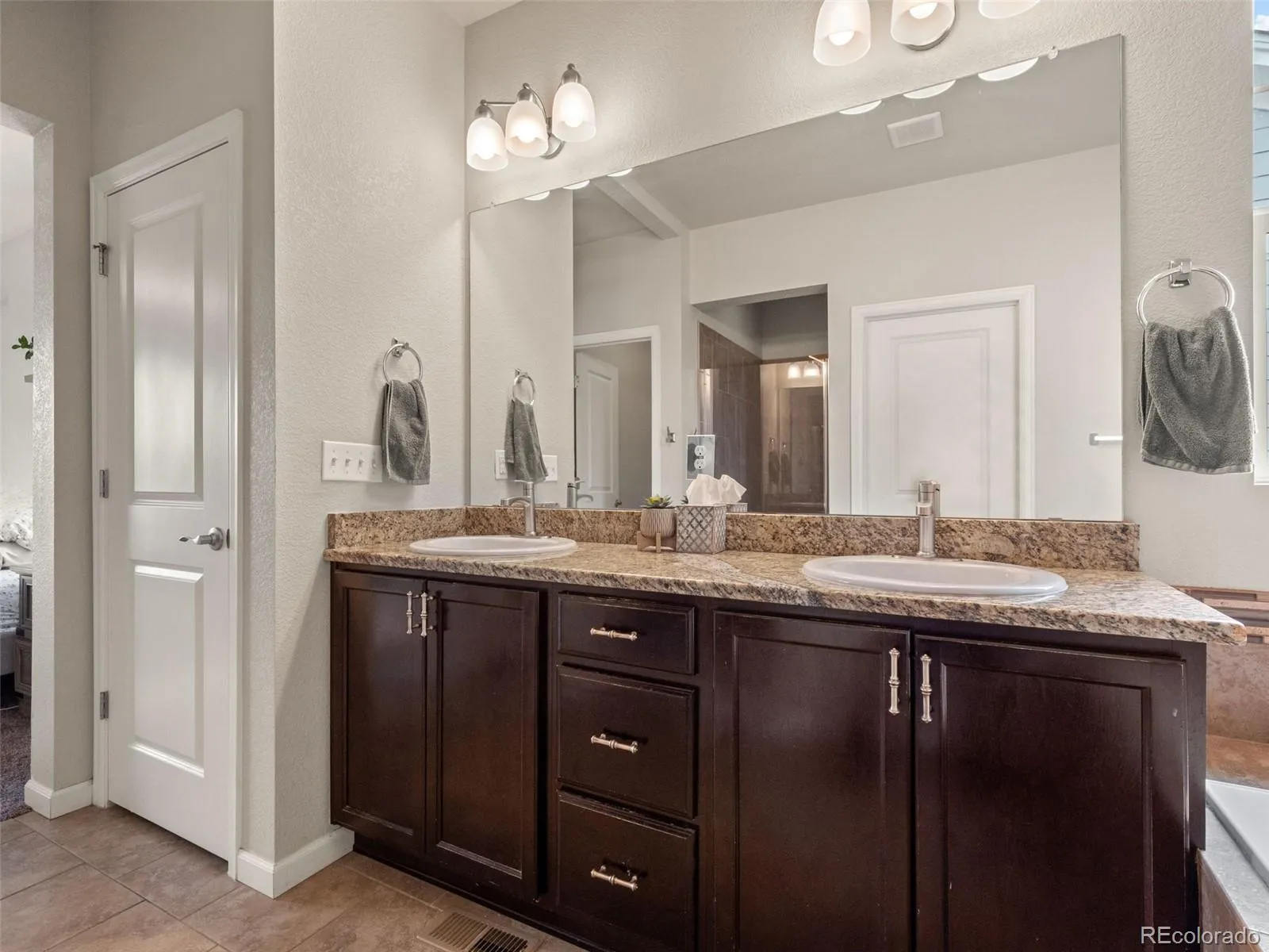 7312 Depew Street Arvada CO 80003 MLS #REC7089465 05012026152214 1600 19