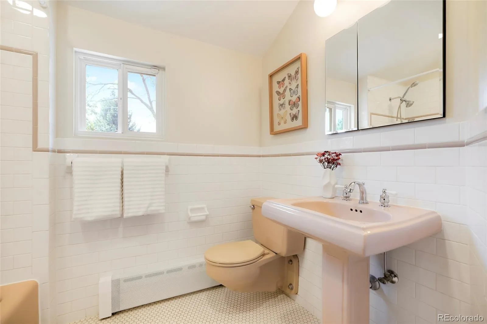 2379 Dahlia Street Denver CO 80207 MLS #REC7089884 05132026151019 1600 29