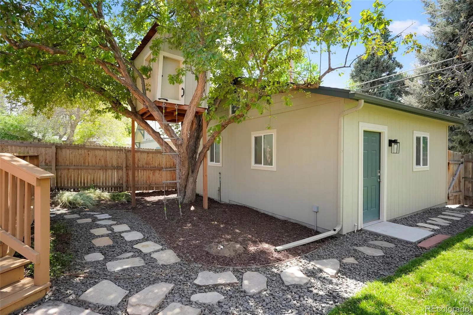 2379 Dahlia Street Denver CO 80207 MLS #REC7089884 05132026151019 1600 40