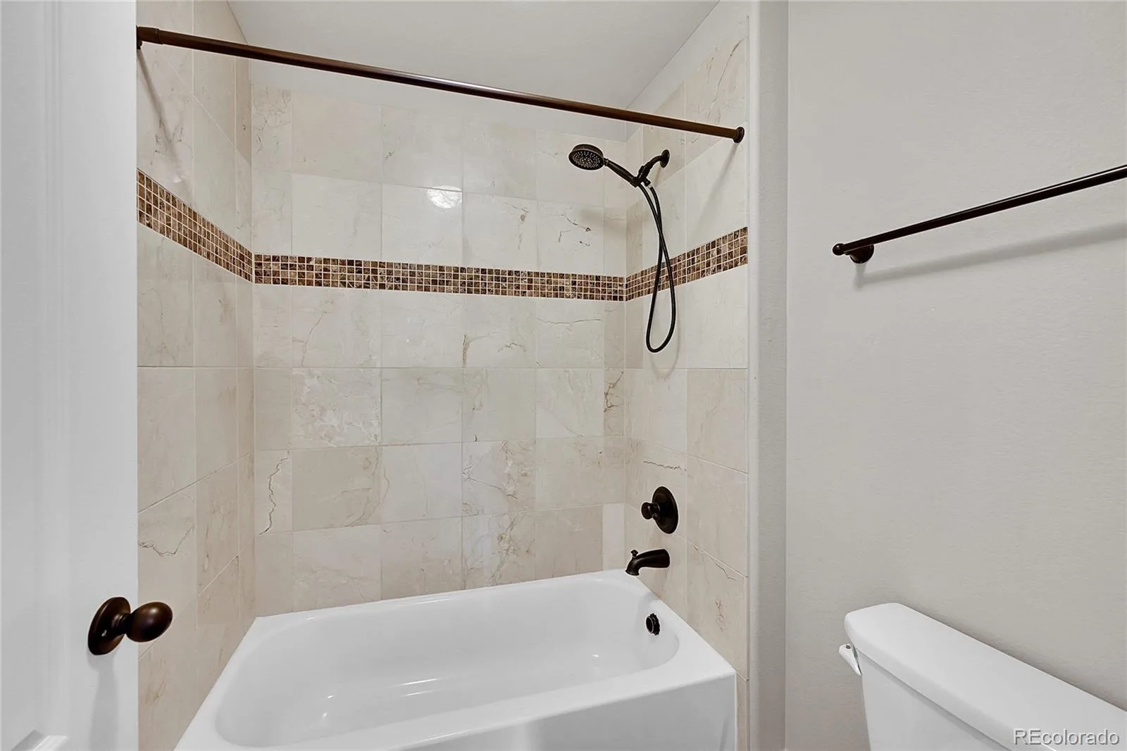 12762 Fisher Street Englewood CO 80112 MLS #REC7090026 06092026154812 1600 22