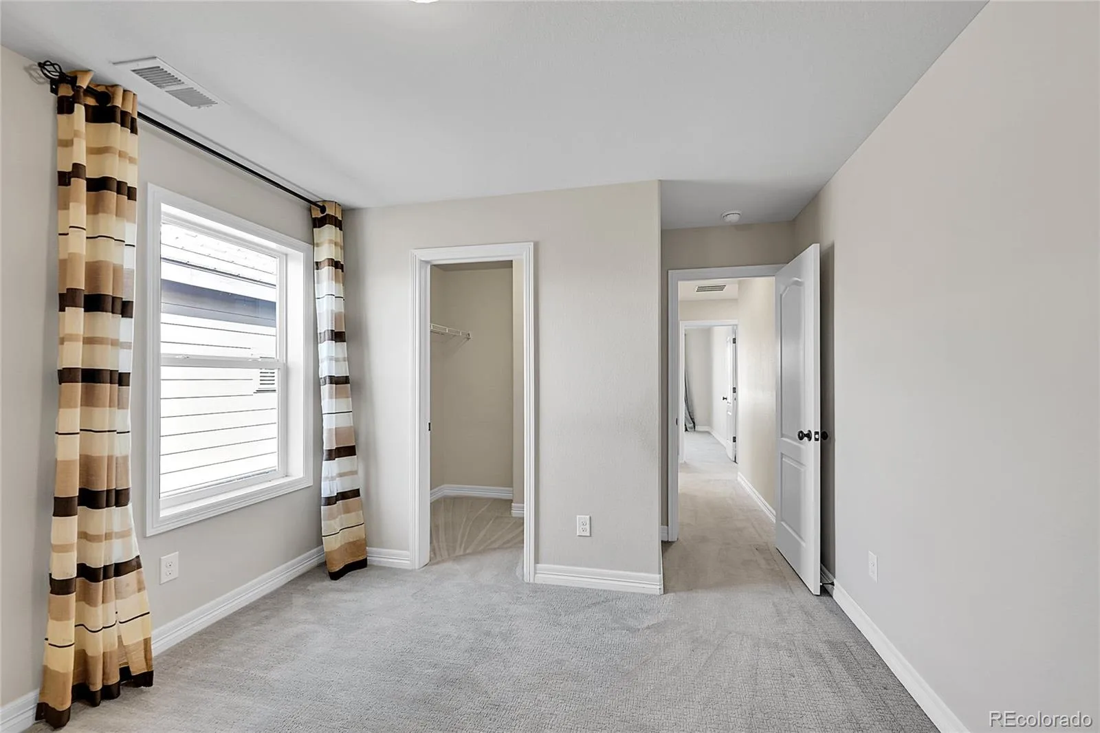 12762 Fisher Street Englewood CO 80112 MLS #REC7090026 06092026154812 1600 27