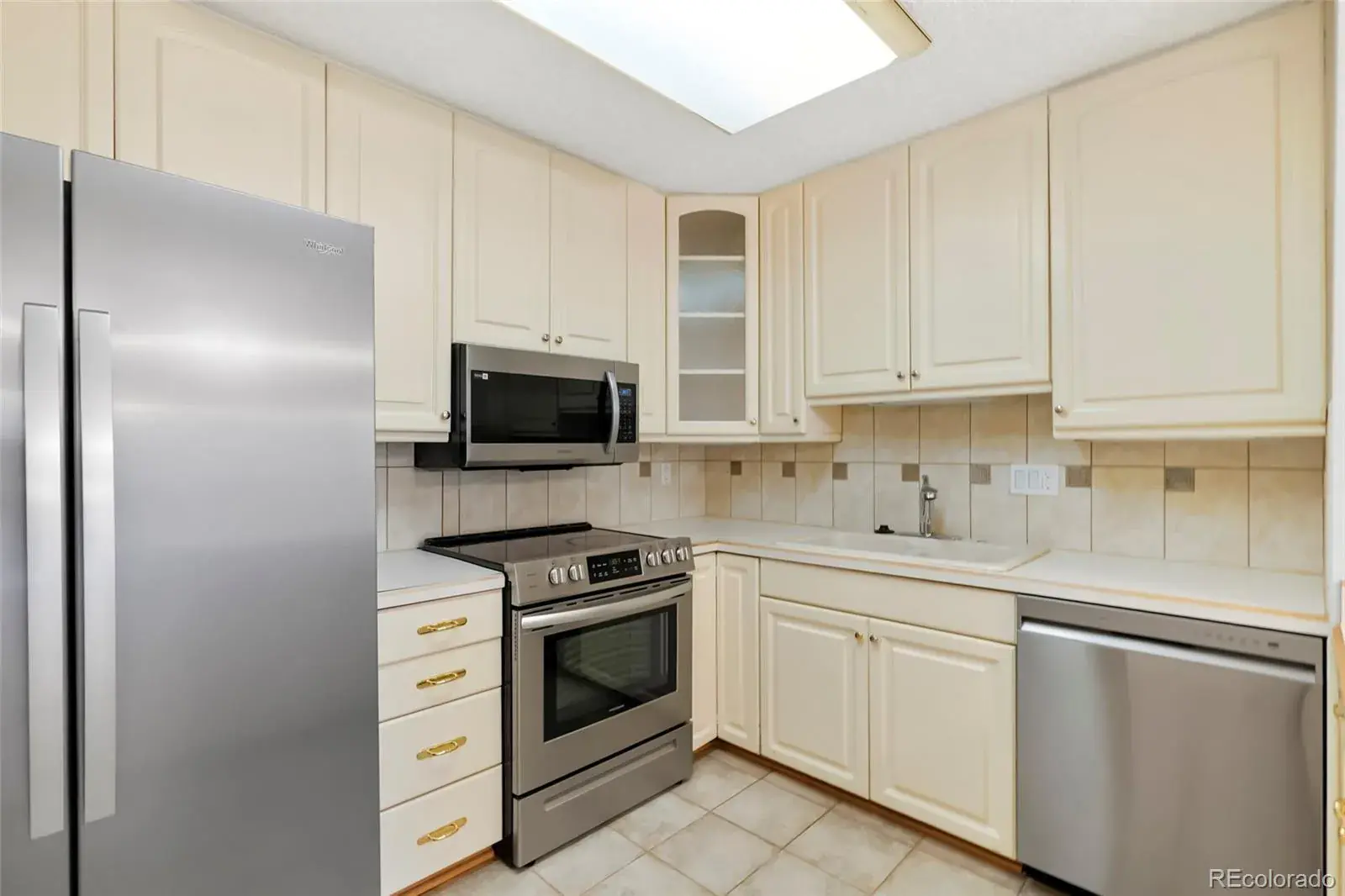 11292025182207 1600 7