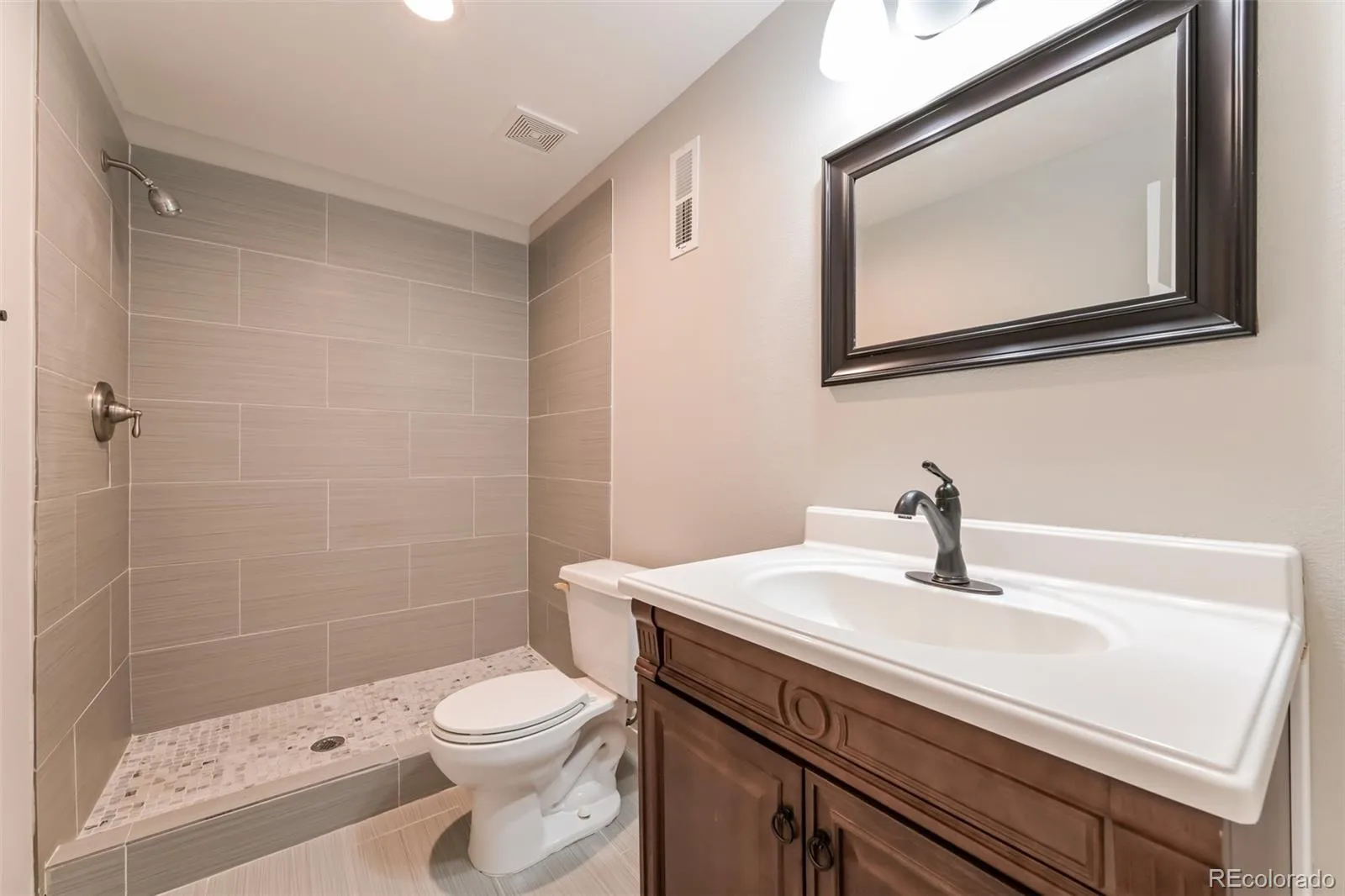 4272 S Ireland Court Aurora CO 80013 | MLS #REC7090261 08062026225544 1600 10