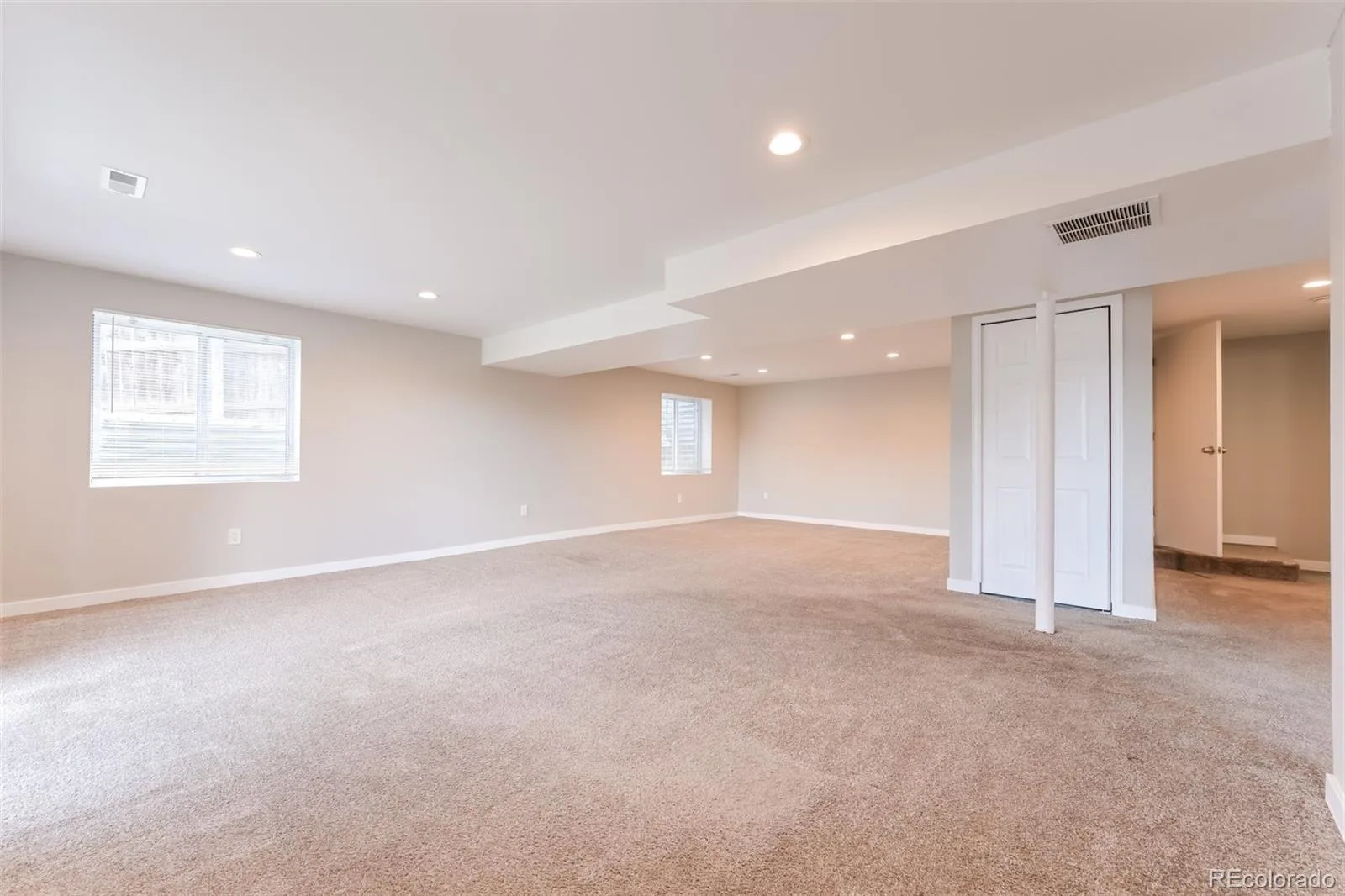 4272 S Ireland Court Aurora CO 80013 | MLS #REC7090261 08062026225544 1600 19