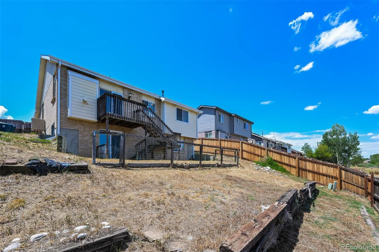 4272 S Ireland Court Aurora CO 80013 | MLS #REC7090261 08062026225544 1600 24