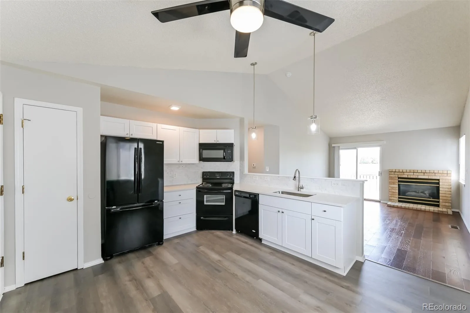 4272 S Ireland Court Aurora CO 80013 | MLS #REC7090261 08062026225544 1600 5