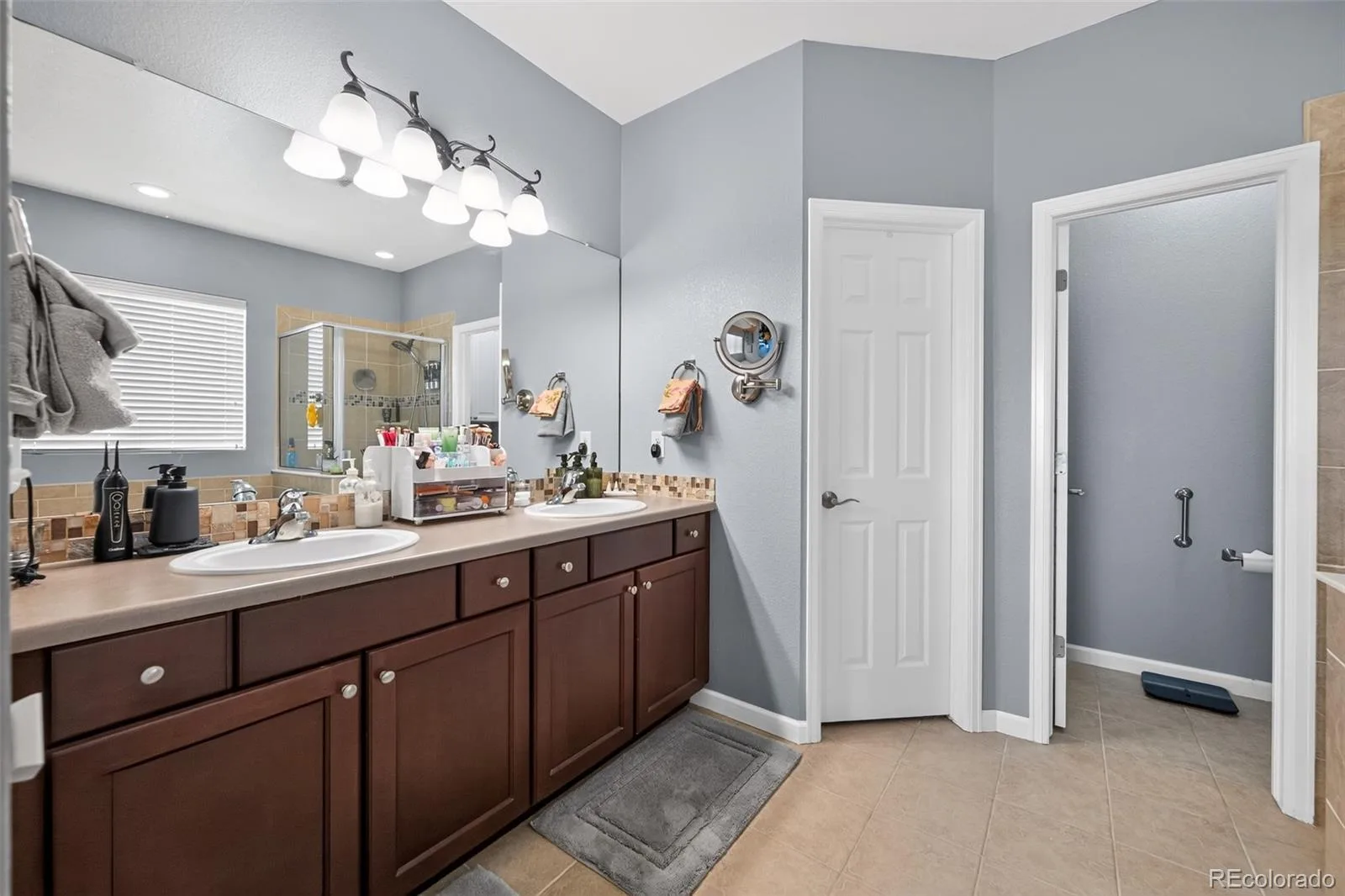 22195 E Grand Drive Aurora CO 80015 MLS #REC7091660 07022026191851 1600 27