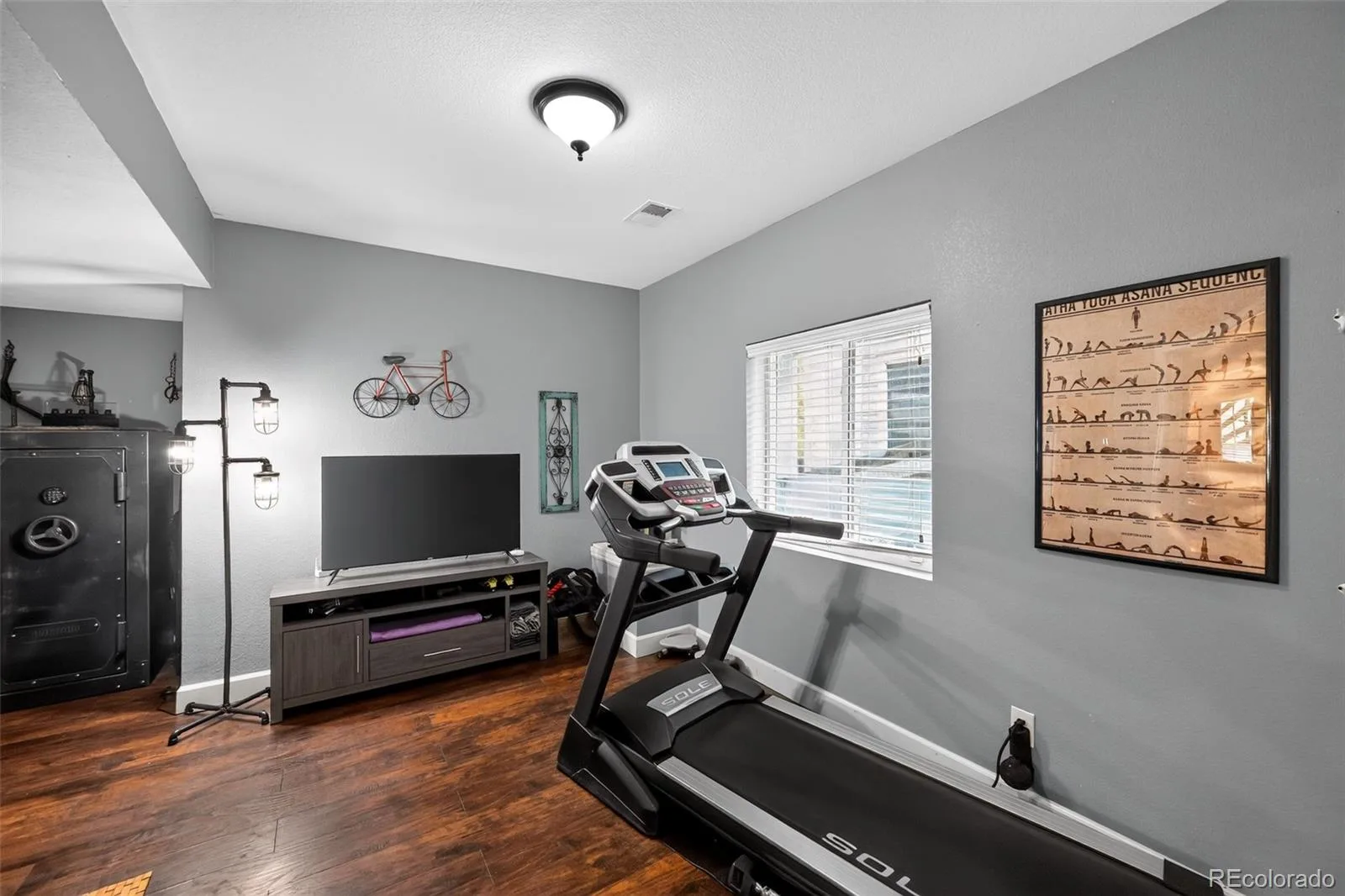 22195 E Grand Drive Aurora CO 80015 MLS #REC7091660 07022026191851 1600 29