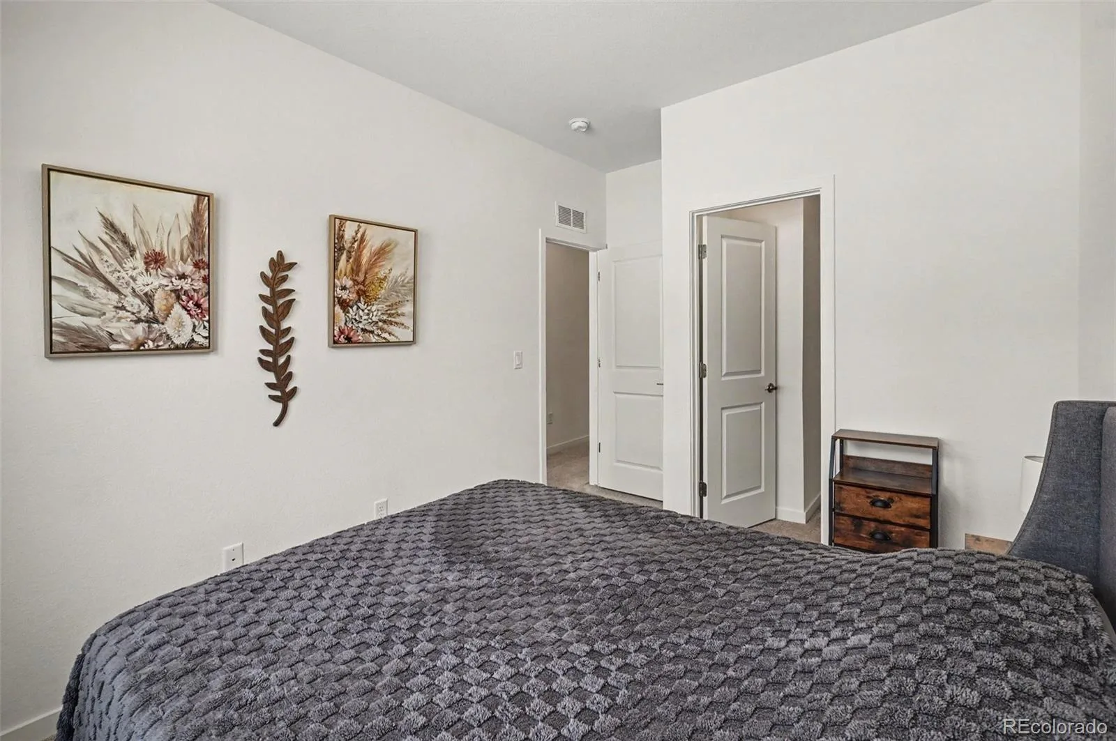 7844 Horsebrush Lane #B Littleton CO 80125 | MLS #REC7092272 08062026204629 1600 16