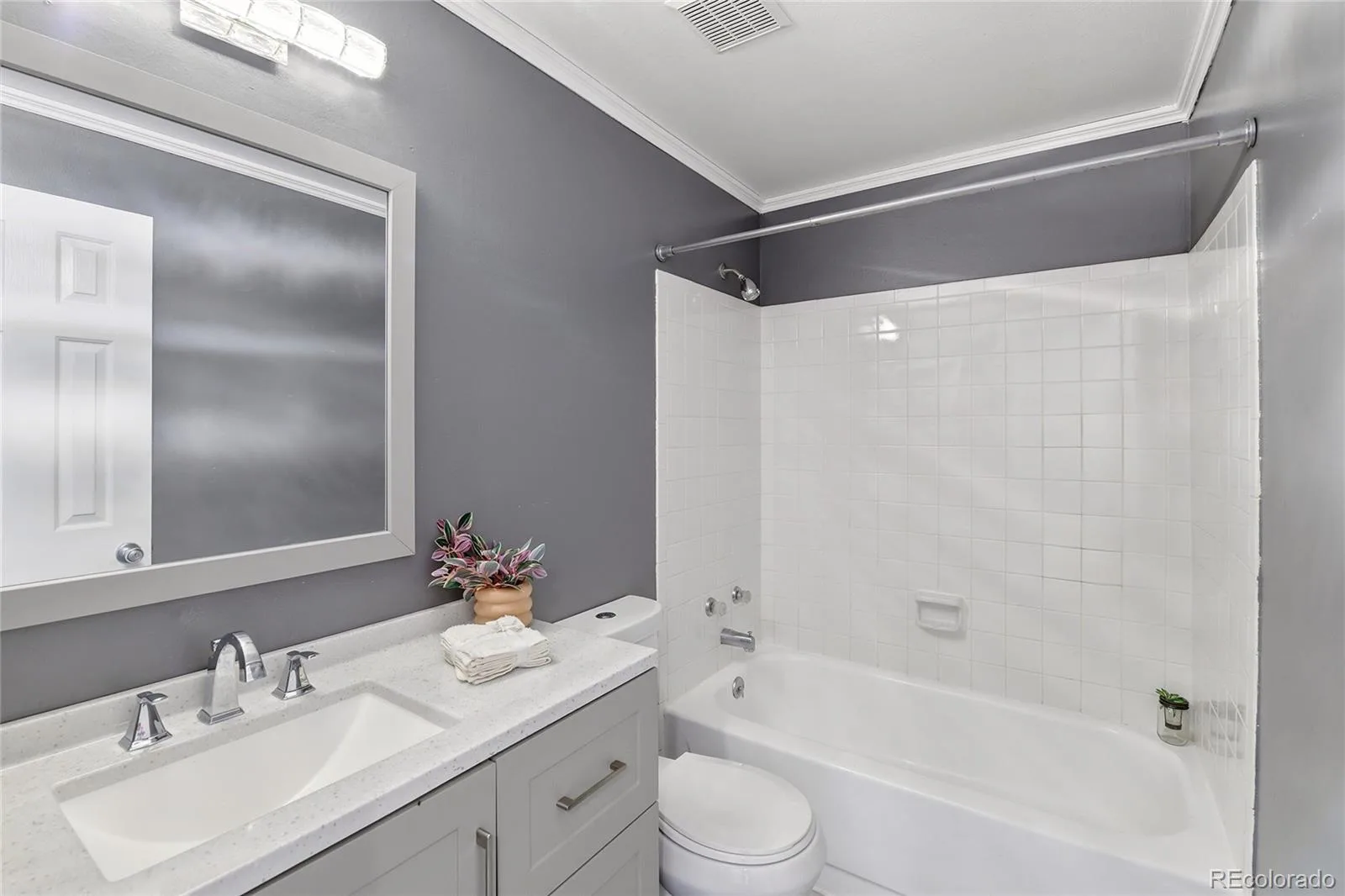4108 S Andes Way Aurora CO 80013 | MLS #REC7092954 08072026070336 1600 24