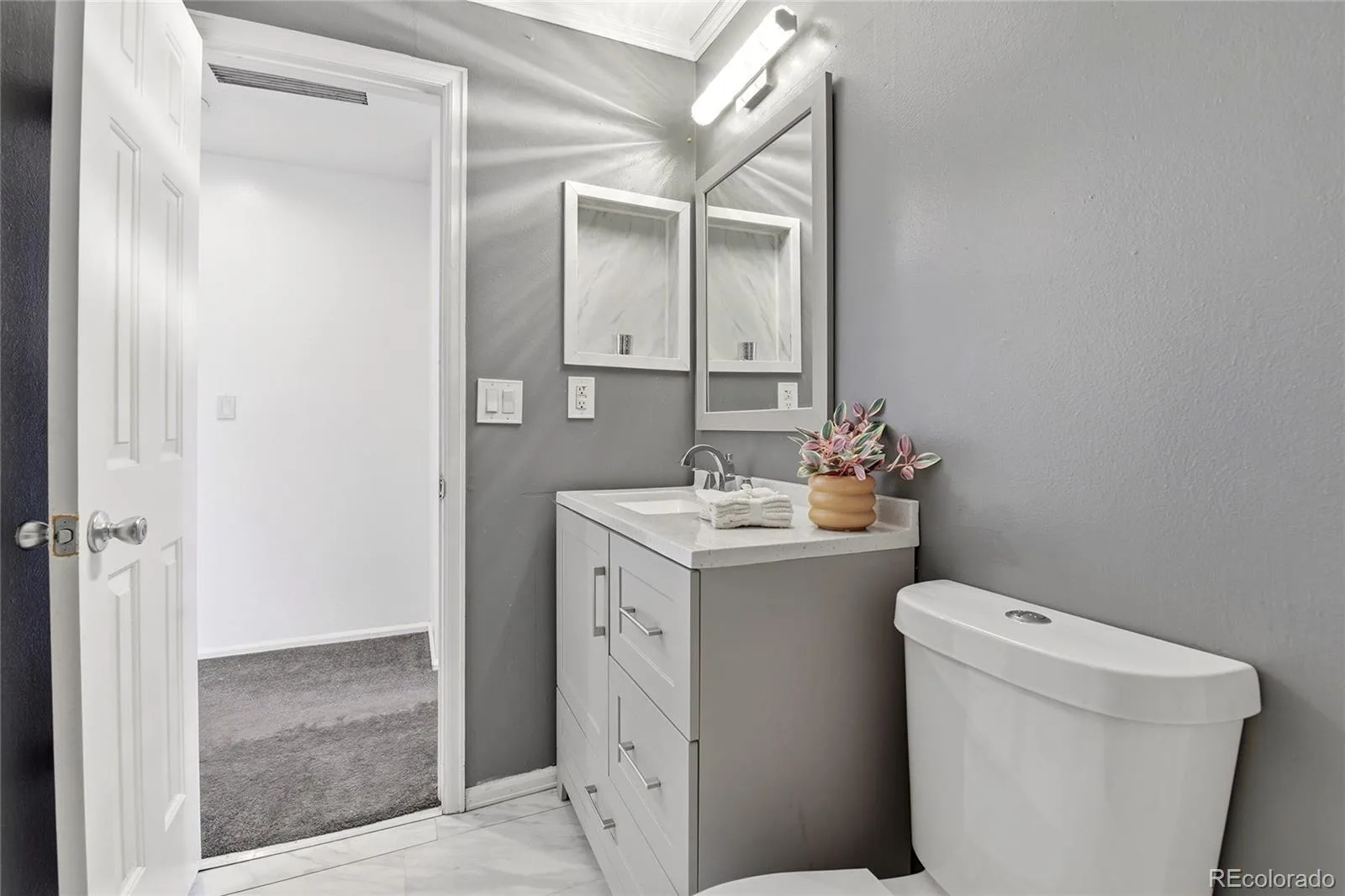 4108 S Andes Way Aurora CO 80013 | MLS #REC7092954 08072026070336 1600 25