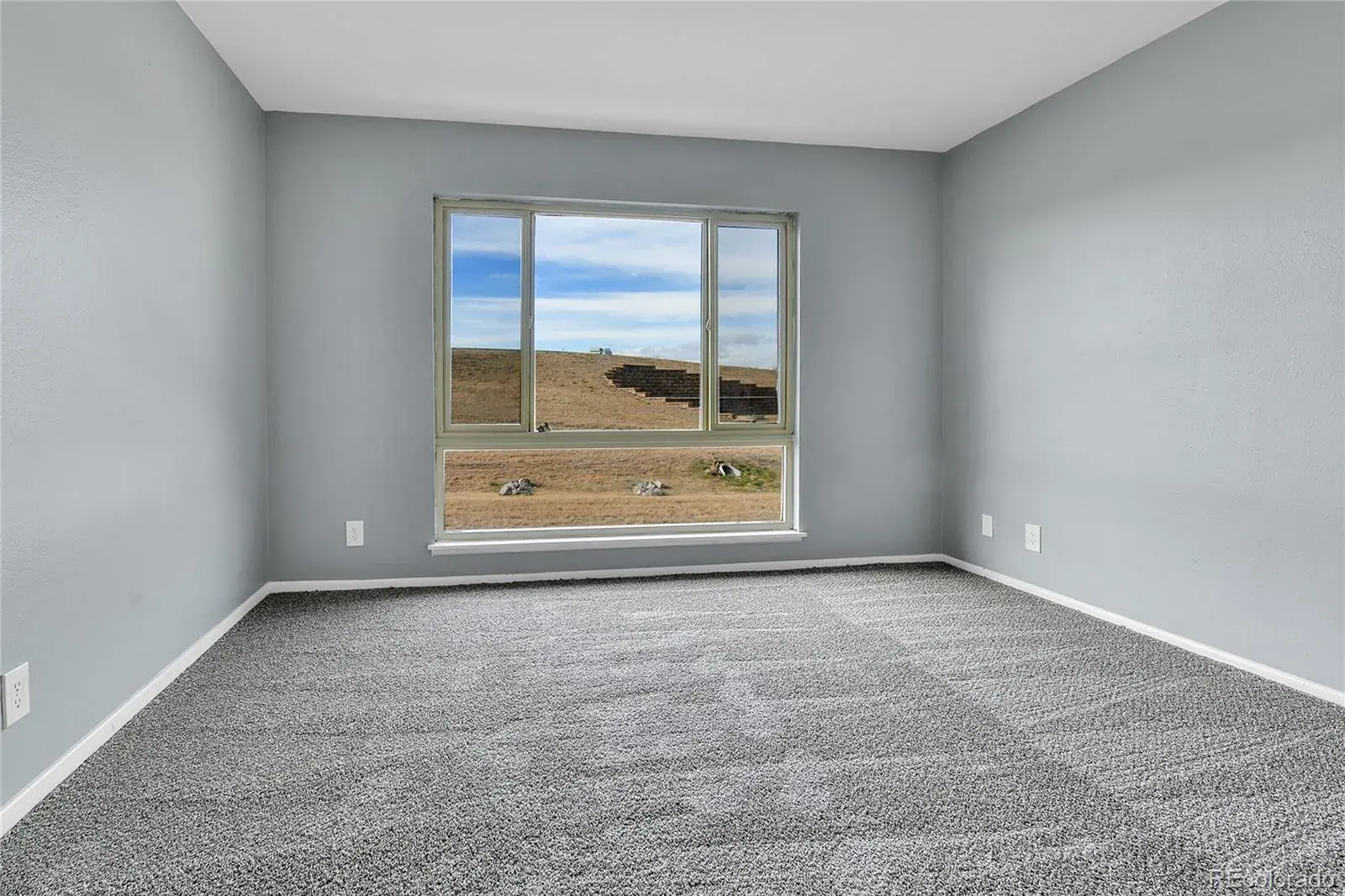 12082025234920 1600 10