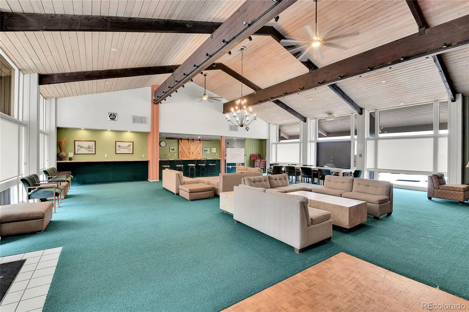 12082025234920 1600 17