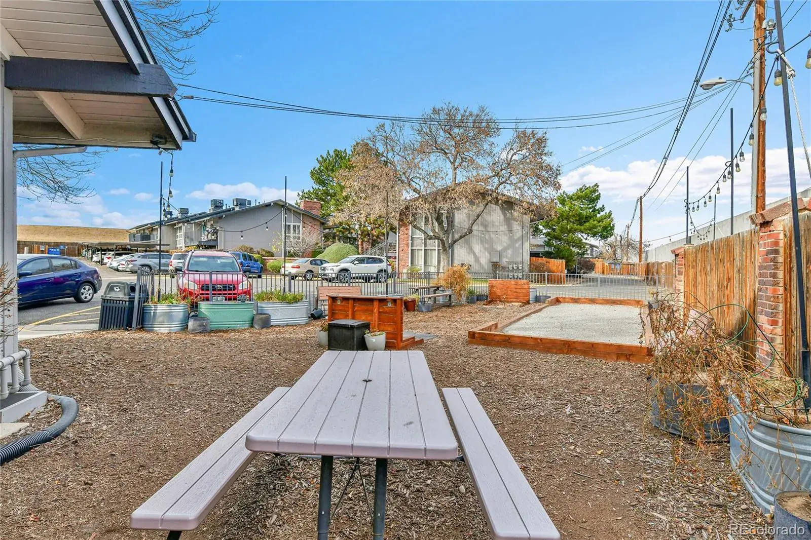 12082025234920 1600 19