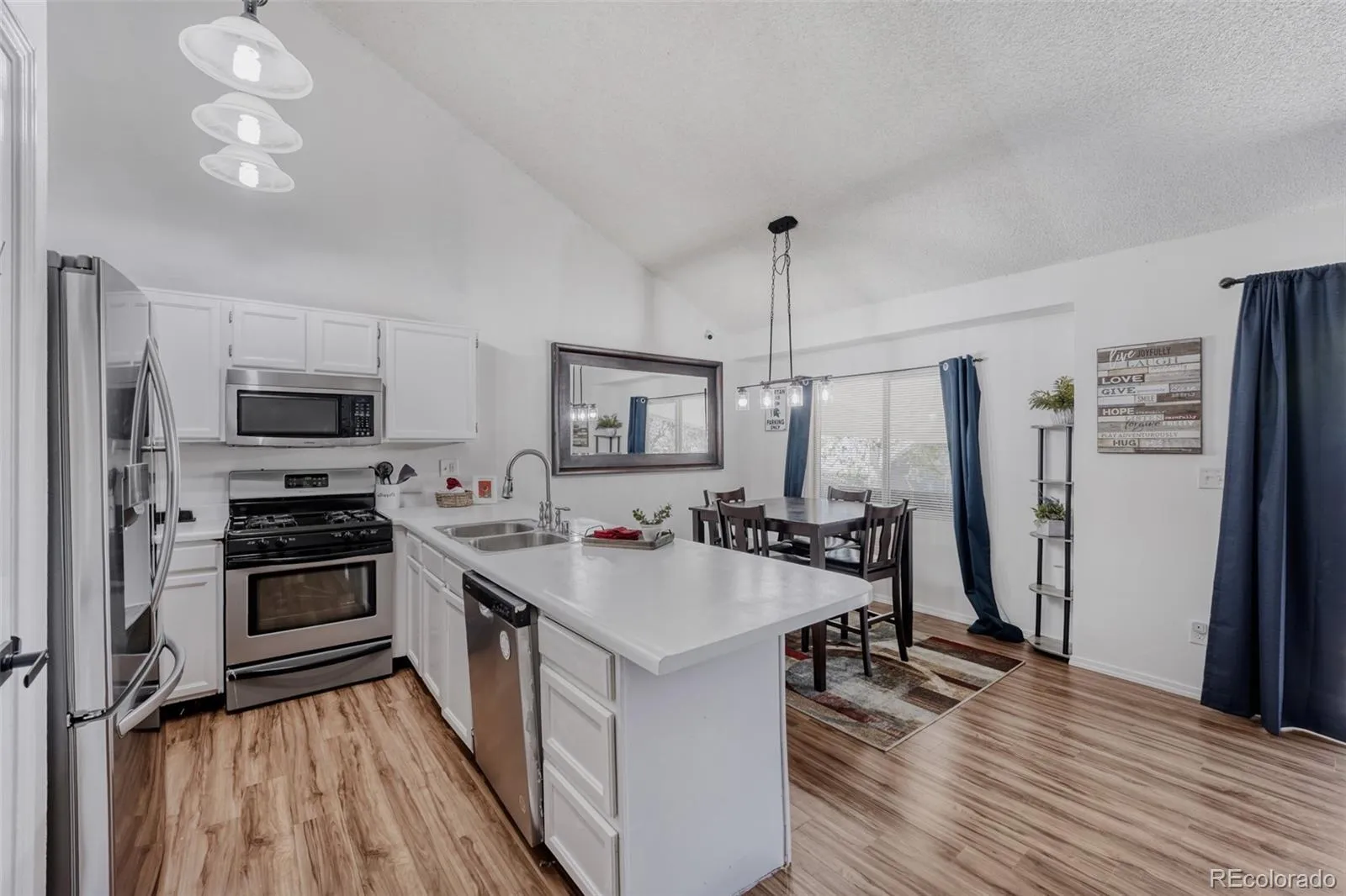 19713 E Girard Avenue Aurora CO 80013 MLS #REC7094235 05052026070411 1600 10