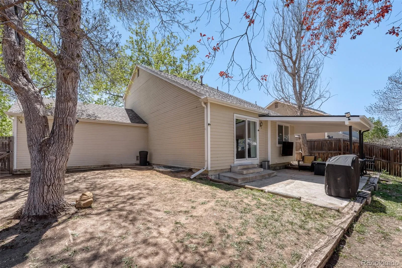 19713 E Girard Avenue Aurora CO 80013 MLS #REC7094235 05052026070411 1600 25