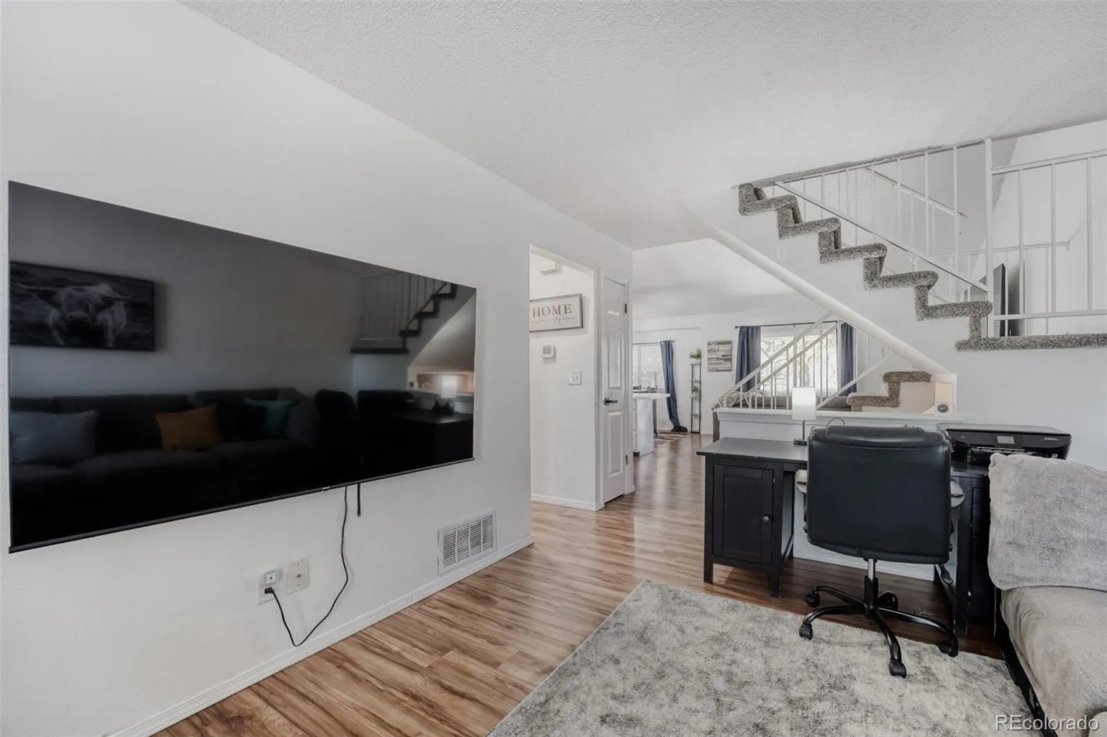 19713 E Girard Avenue Aurora CO 80013 MLS #REC7094235 05052026070411 1600 4