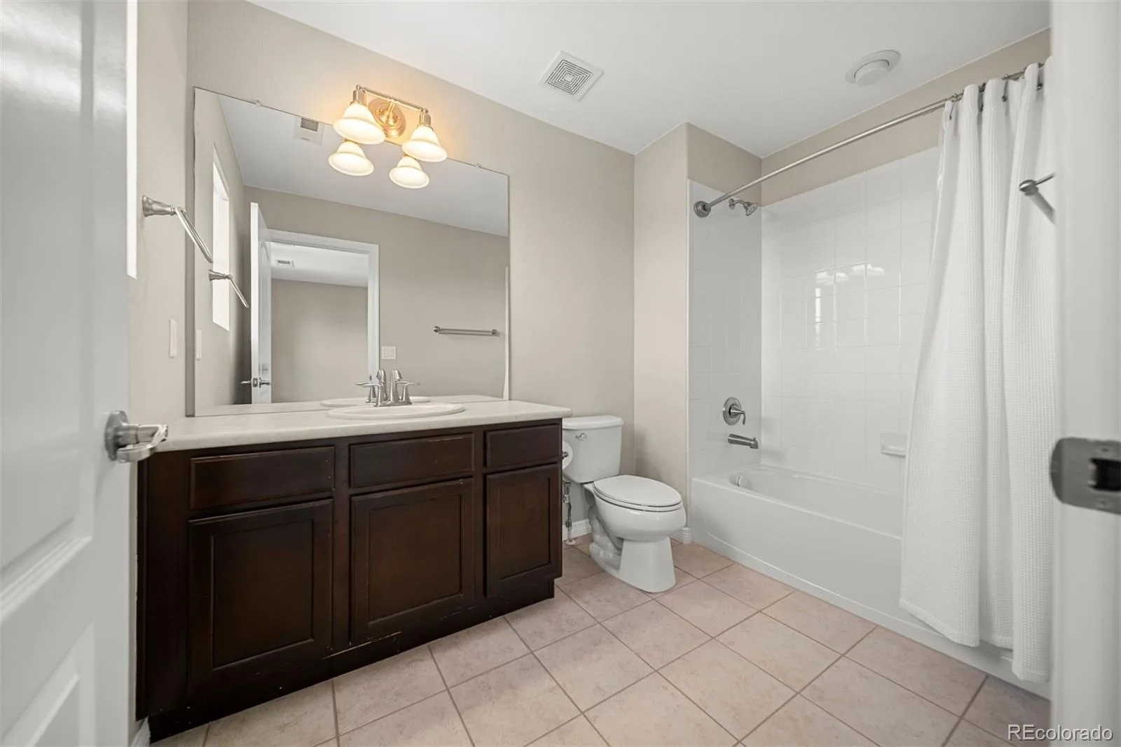 17423 W 84th Drive Arvada CO 80007 MLS #REC7095402 06182026190832 1600 25