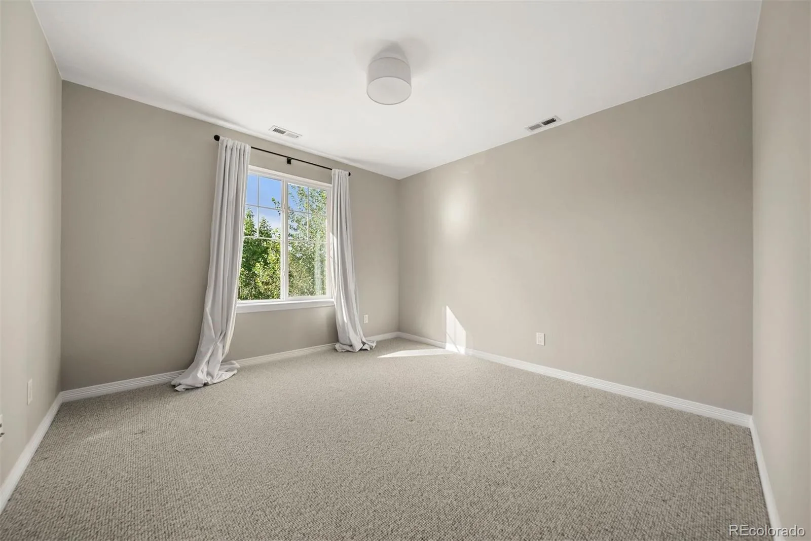 17423 W 84th Drive Arvada CO 80007 MLS #REC7095402 06182026190832 1600 28