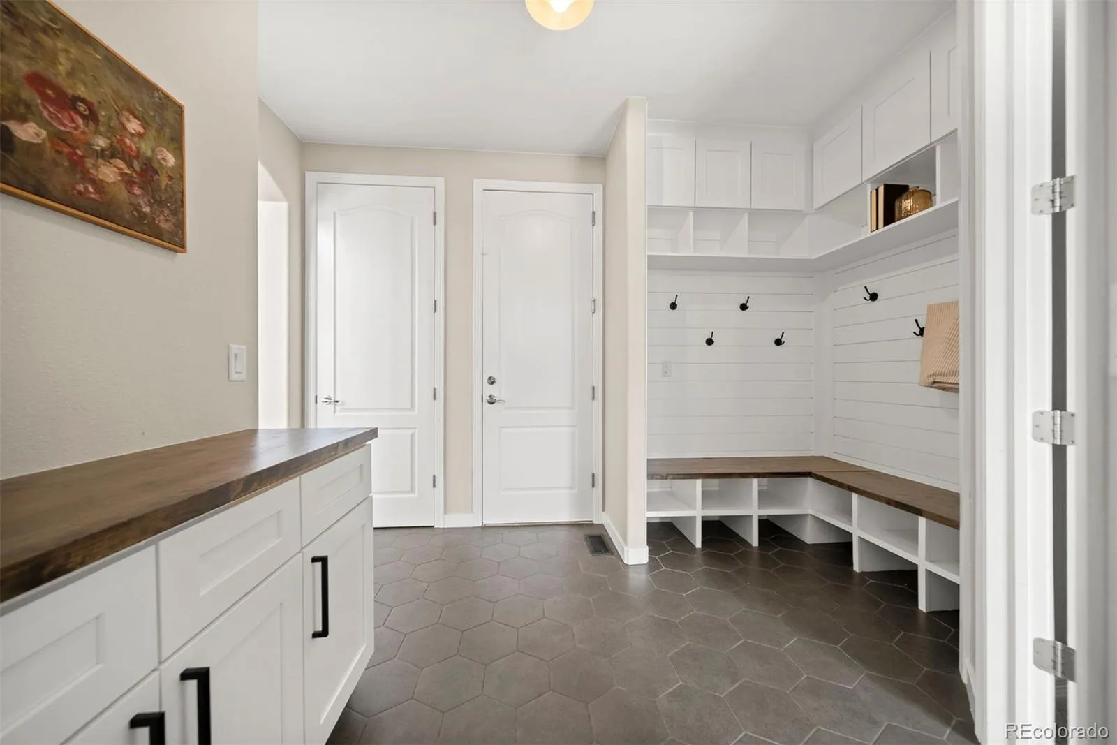 17423 W 84th Drive Arvada CO 80007 MLS #REC7095402 06182026190832 1600 37