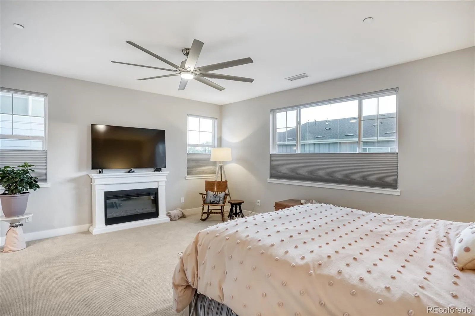 6127 W 28th Court Edgewater CO 80214 MLS #REC7096443 05222026000214 1600 16
