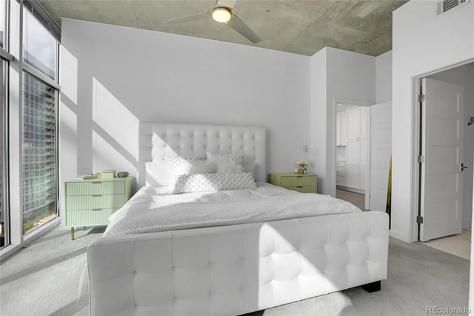 11022025005415 1600 18