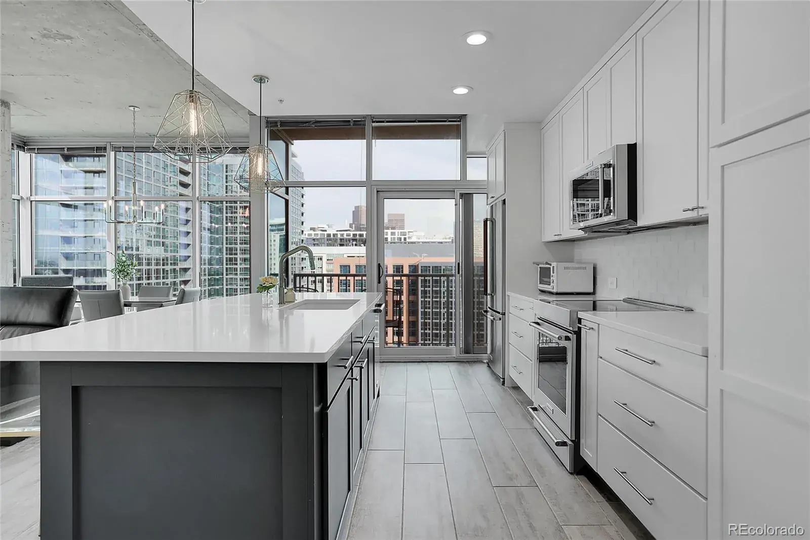 11022025005415 1600 4