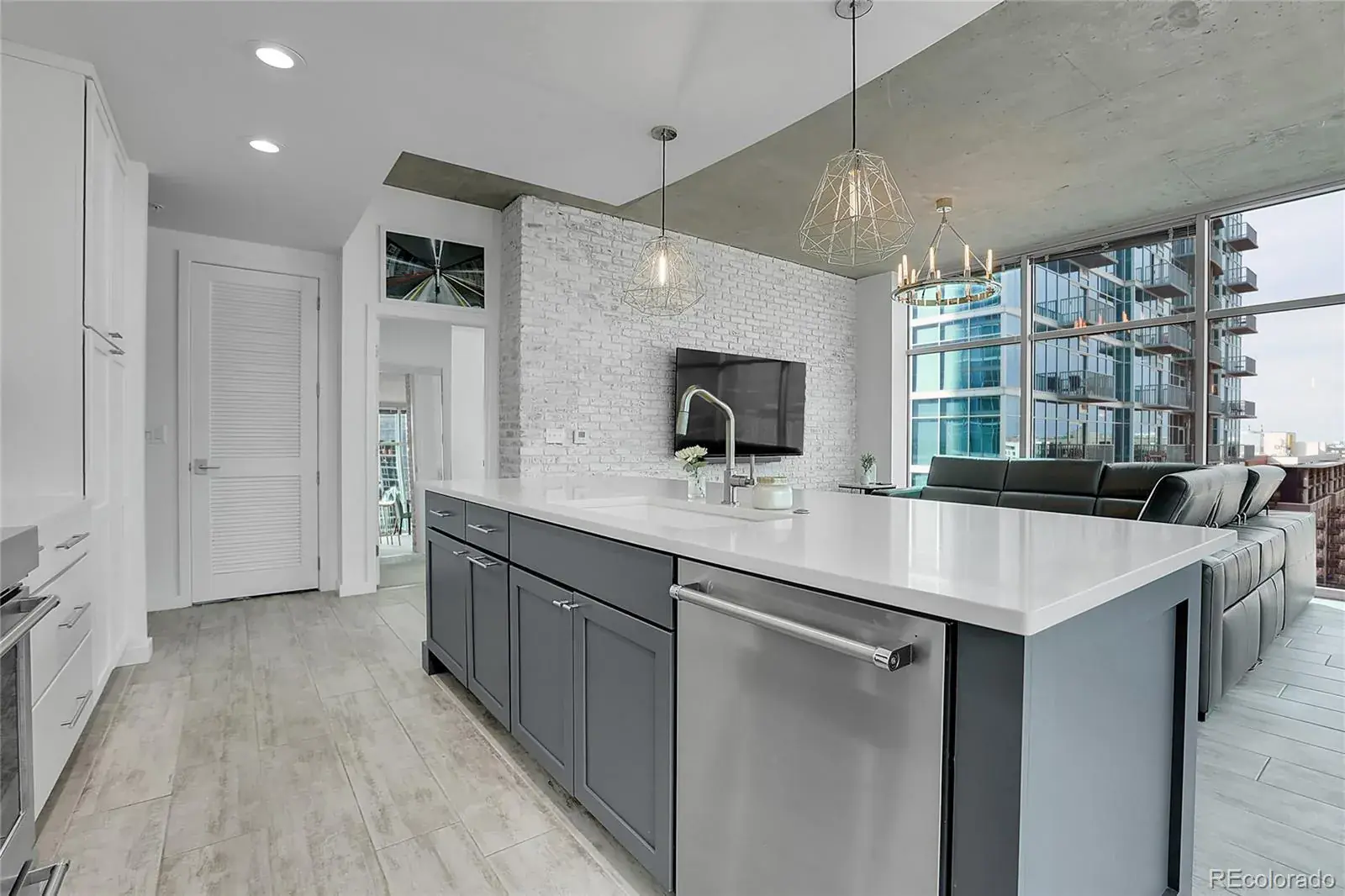 11022025005415 1600 8