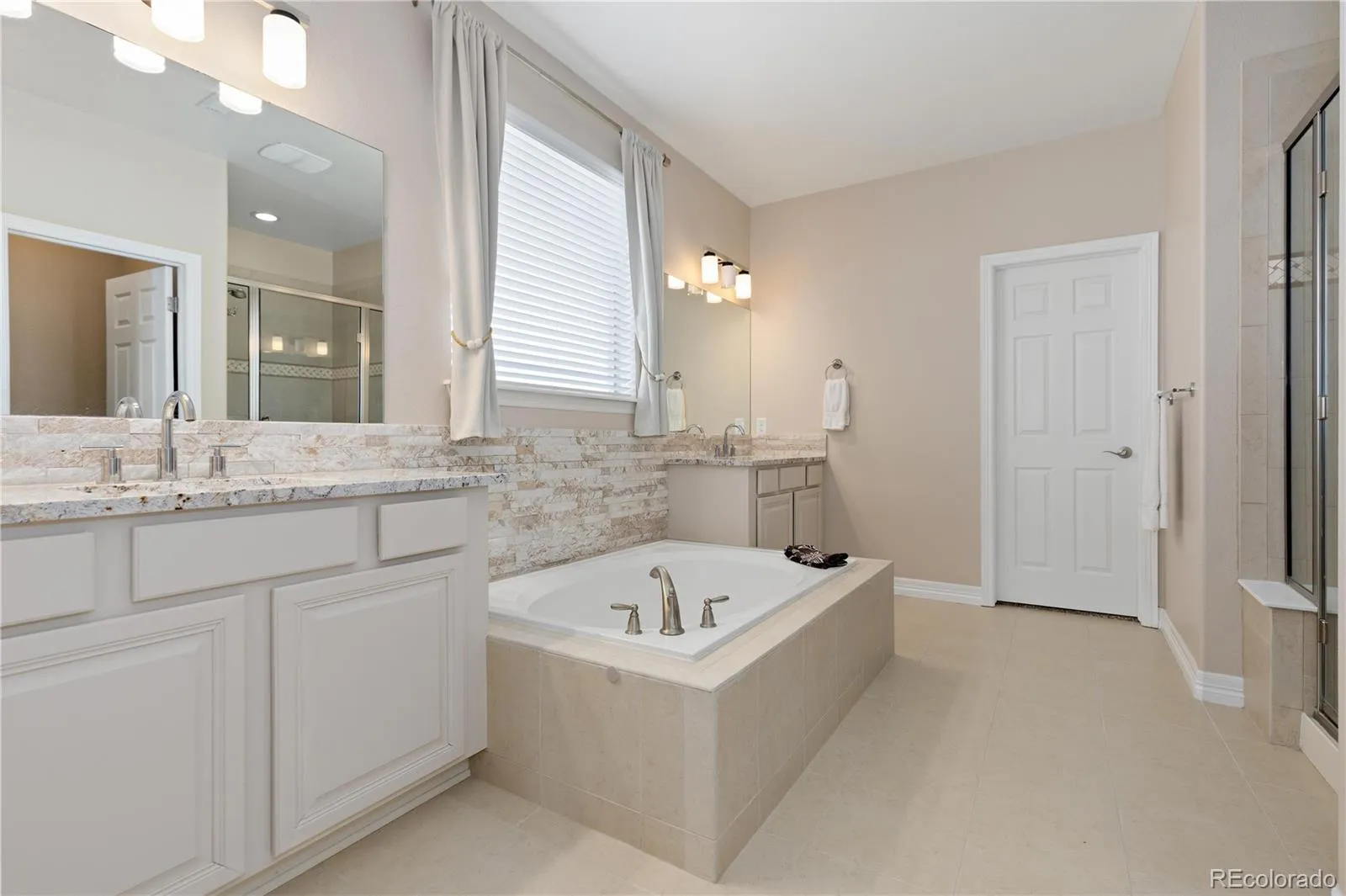 9519 Nile Way Arvada CO 80007 MLS #REC7097134 04242026023524 1600 18