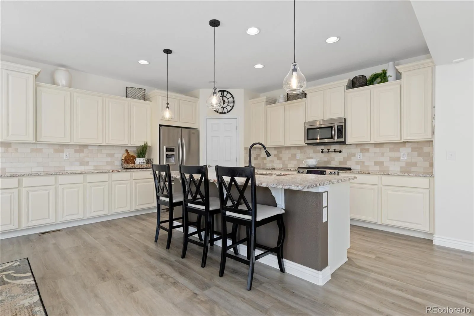 9519 Nile Way Arvada CO 80007 MLS #REC7097134 04242026023524 1600 8