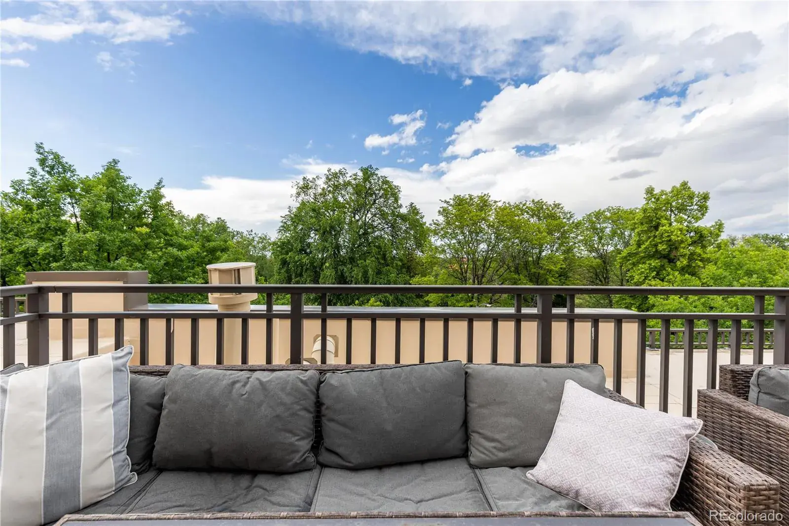 06042025044702 1600 25