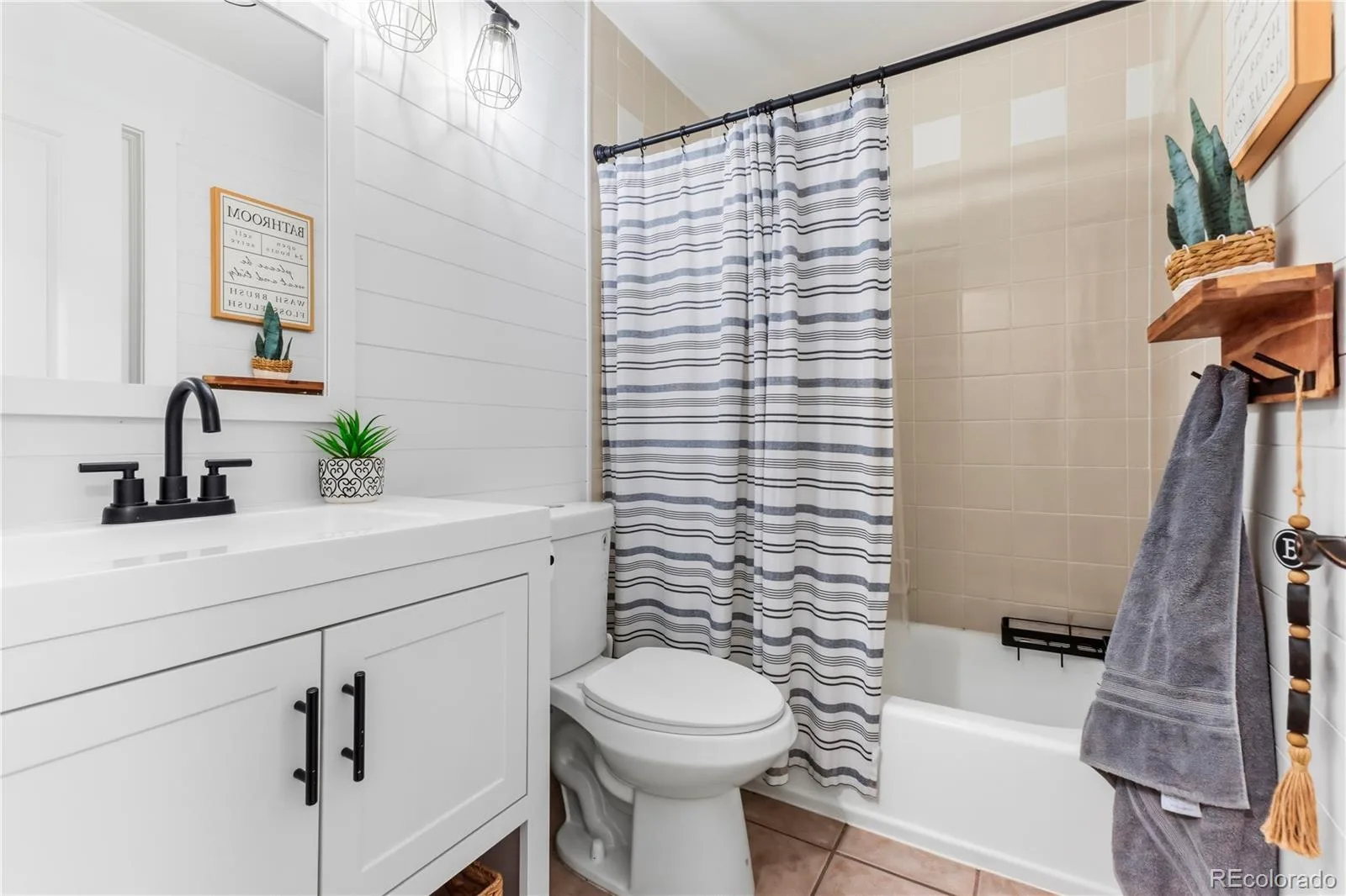 1420 S Zeno Way Aurora CO 80017 | MLS #REC7097513 07312026013702 1600 22