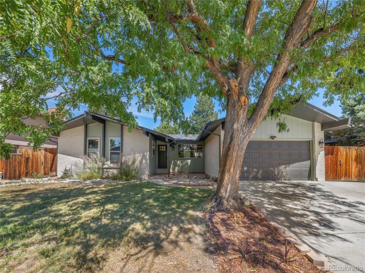 10579 W Warren Drive Lakewood CO 80227 | MLS #REC7098098 MLS #REC7098098 image #0