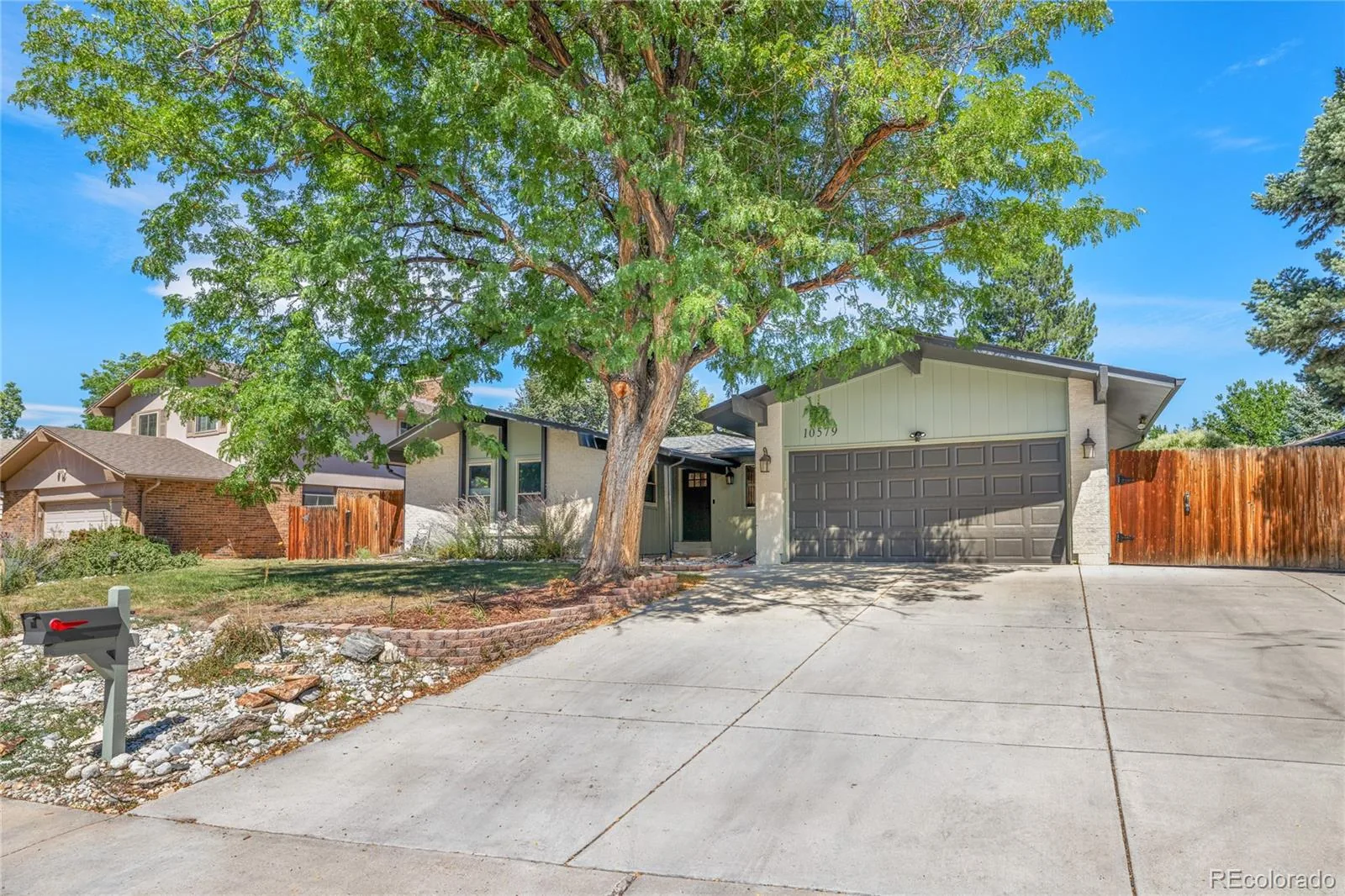 10579 W Warren Drive Lakewood CO 80227 | MLS #REC7098098 09222026191118 1600 1