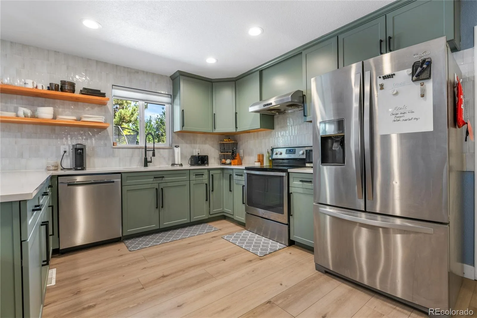 10579 W Warren Drive Lakewood CO 80227 | MLS #REC7098098 09222026191118 1600 15