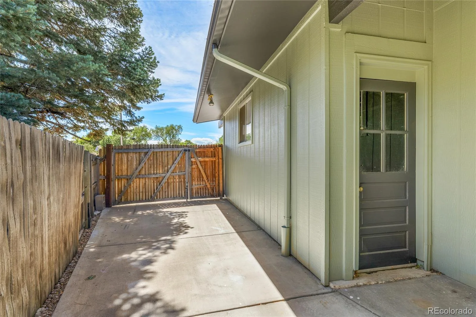 10579 W Warren Drive Lakewood CO 80227 | MLS #REC7098098 09222026191118 1600 45