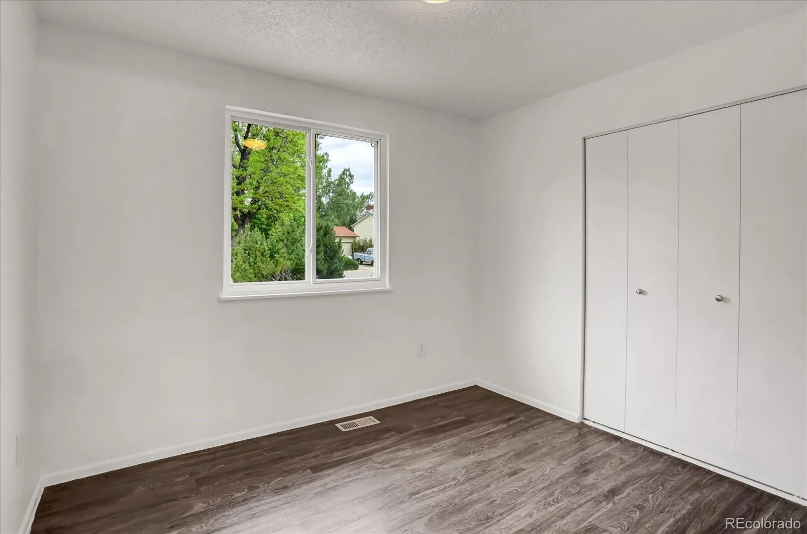 2832 S Mobile Street Aurora CO 80013 MLS #REC7100189 06012026191007 1600 13