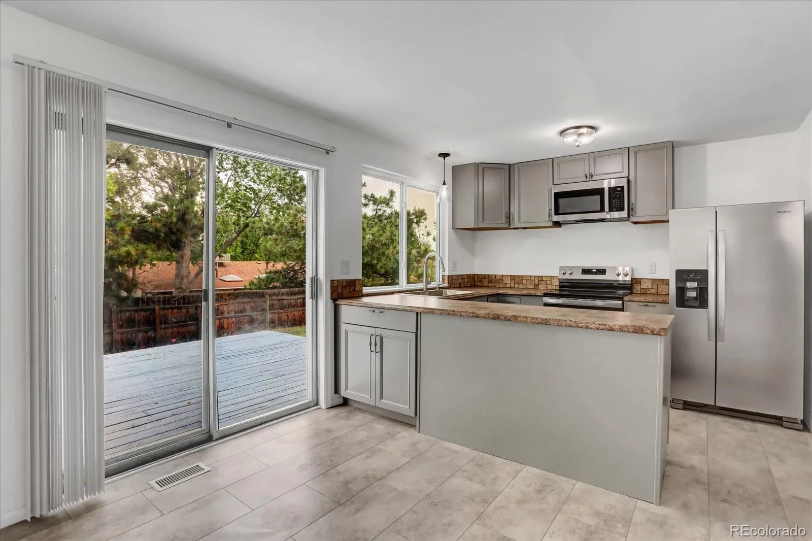 2832 S Mobile Street Aurora CO 80013 MLS #REC7100189 06012026191007 1600 8
