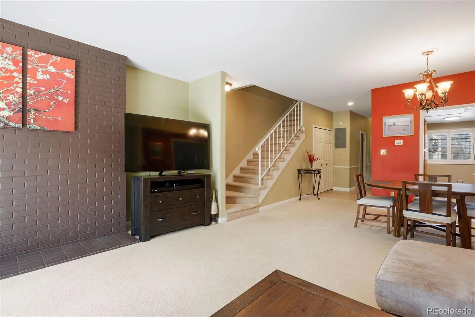 04162026224725 1600 24