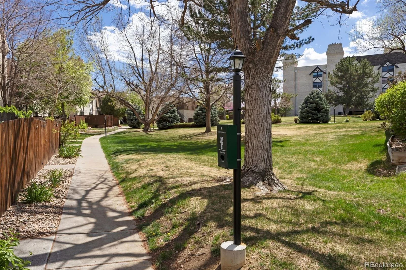 7250 Eastmoor Drive #114 Denver CO 80237 MLS #REC7102039 06242026234709 1600 12